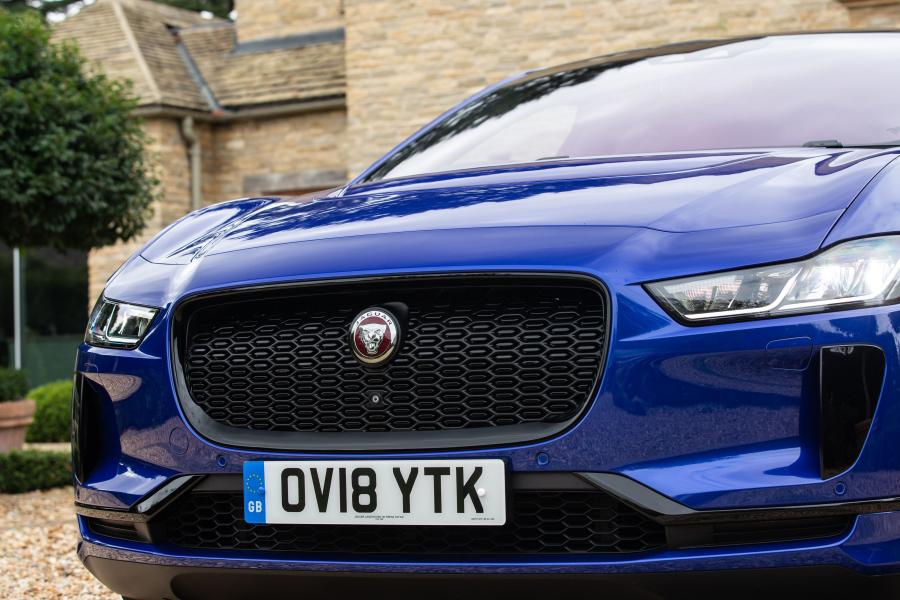Детали экстерьера Jaguar I-Pace EV400 AWD S 2018 года  (UK) (фото 29 из 40)